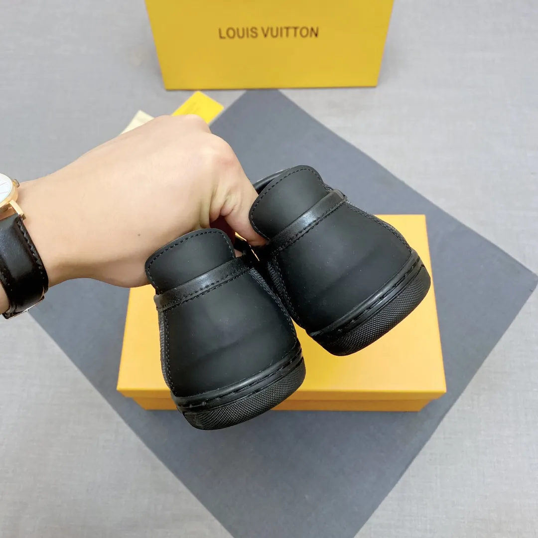 p360🇮🇹🇮🇹LV🔍🔍Men's 🚹Classic series counters are on sale simultaneously, code number: 38-44, 🇮🇹Italian imported cowhide lining + original special materials, completely 1⃣️ Than 1⃣️Reproduction🇮🇹💪Sole: The original sole is specially provided by the original factory. The exclusive movable molded sole is super comfortable. ⚠The original factory follows the order, 🔍🔍high quality, you can go in and out of the counter at will, welcome to compare. No. 019